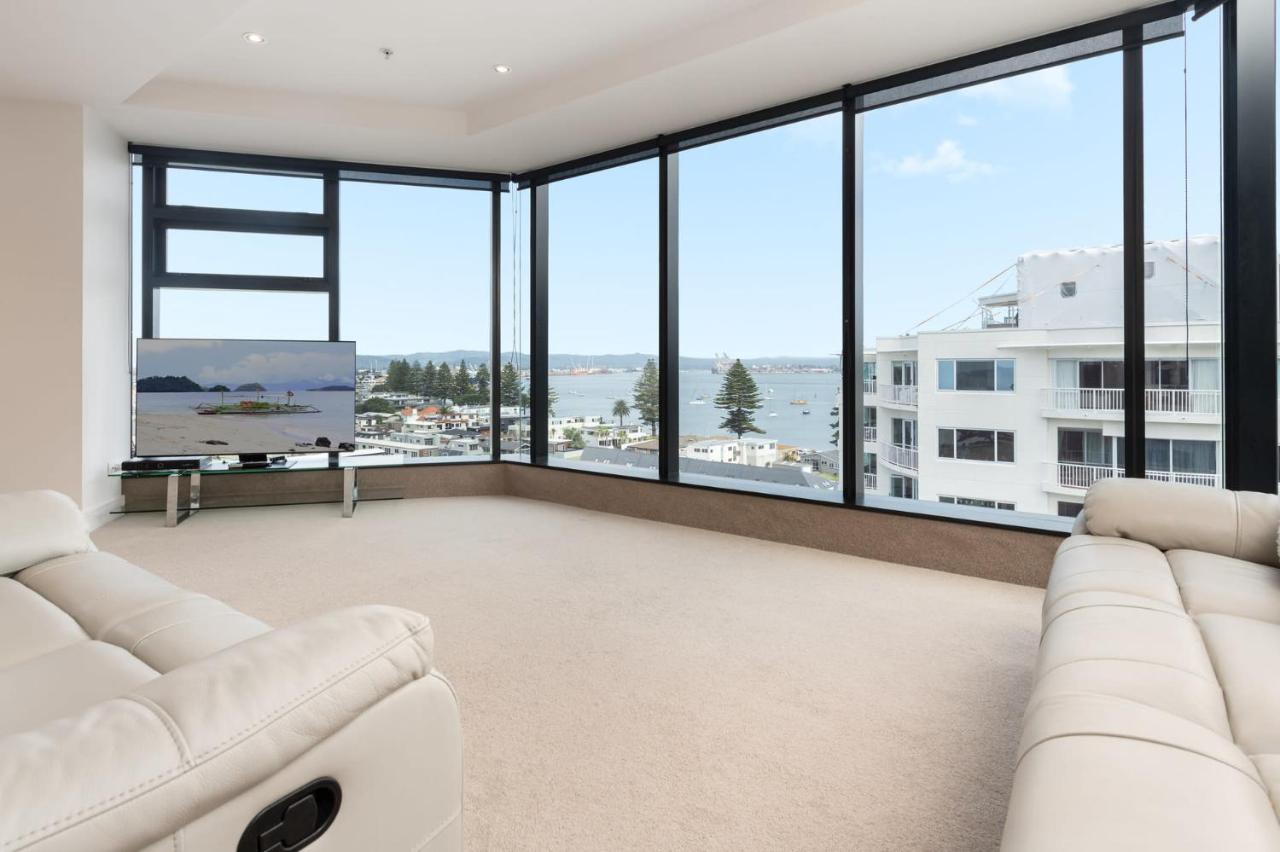 Superb Elevated Views Of Harbour With Heated Pool, Gym & Parking Mount Maunganui Exterior foto
