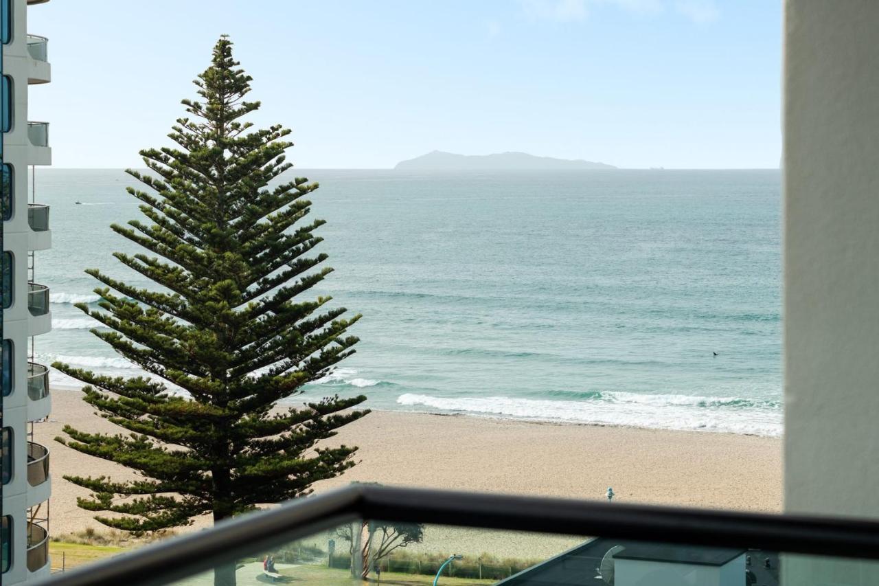 Superb Elevated Views Of Harbour With Heated Pool, Gym & Parking Mount Maunganui Exterior foto