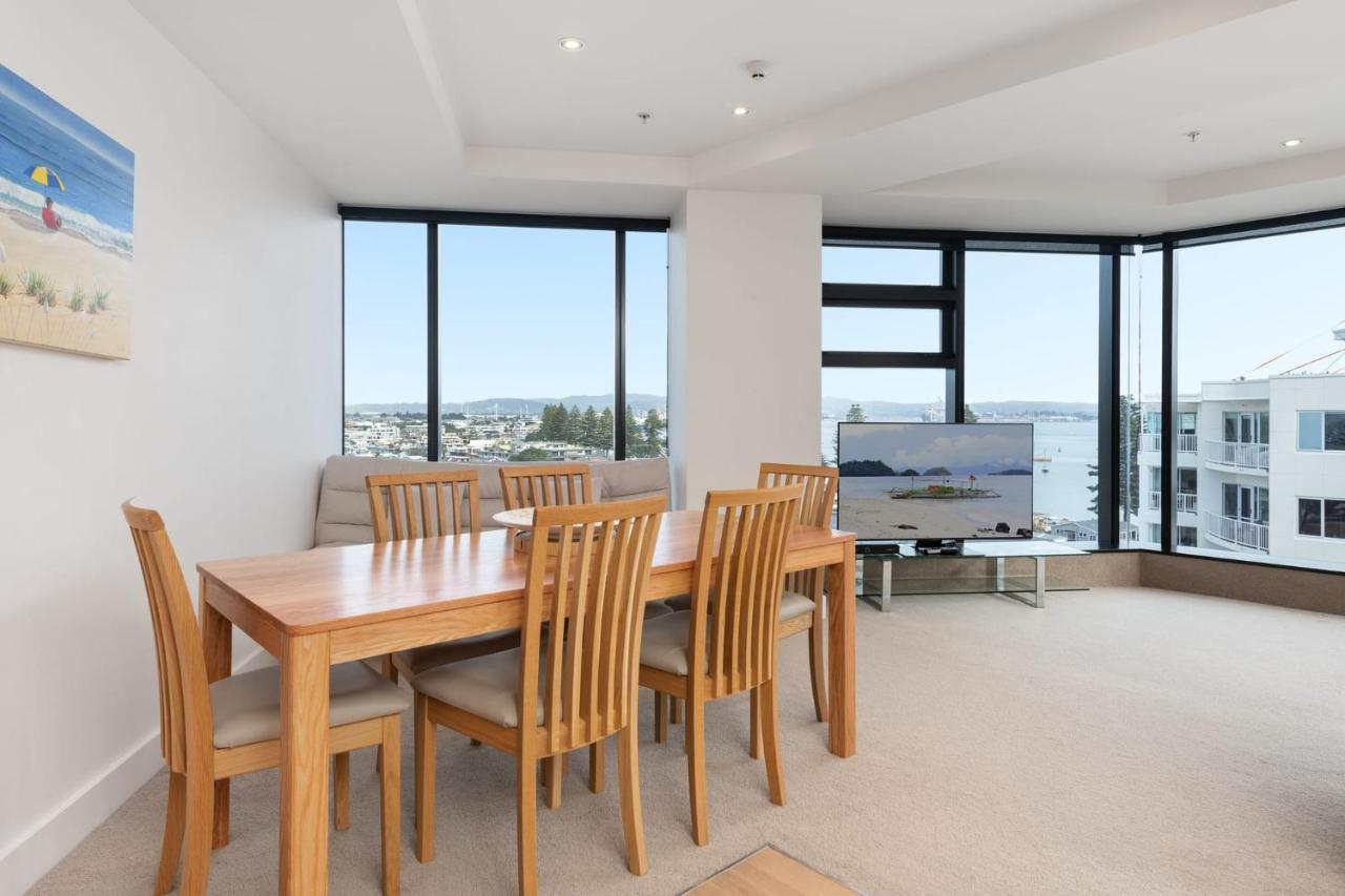 Superb Elevated Views Of Harbour With Heated Pool, Gym & Parking Mount Maunganui Exterior foto