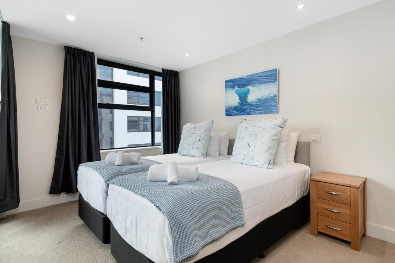 Superb Elevated Views Of Harbour With Heated Pool, Gym & Parking Mount Maunganui Exterior foto