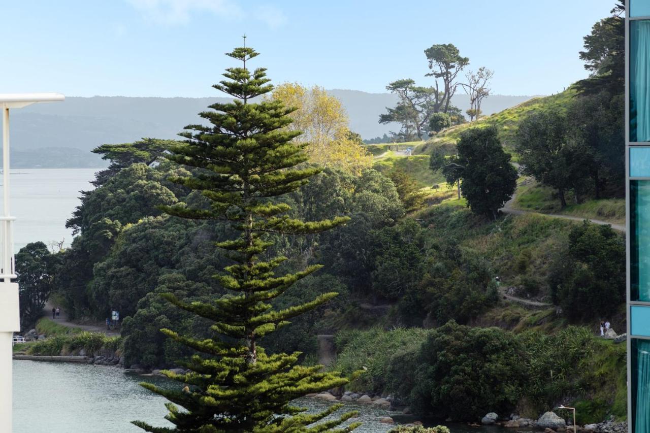 Superb Elevated Views Of Harbour With Heated Pool, Gym & Parking Mount Maunganui Exterior foto